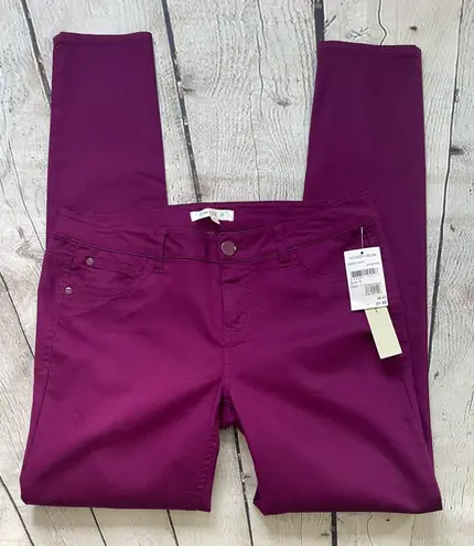 Love, Fire Vampire Raspberry Skinny Jeans NWT!