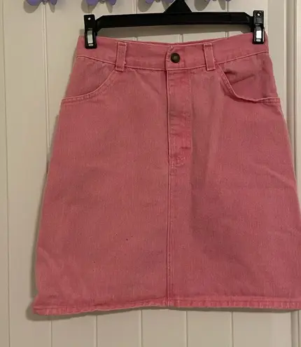 Vintage Street Worn women’s embroidered pink denim miniskirt — fits size 0
