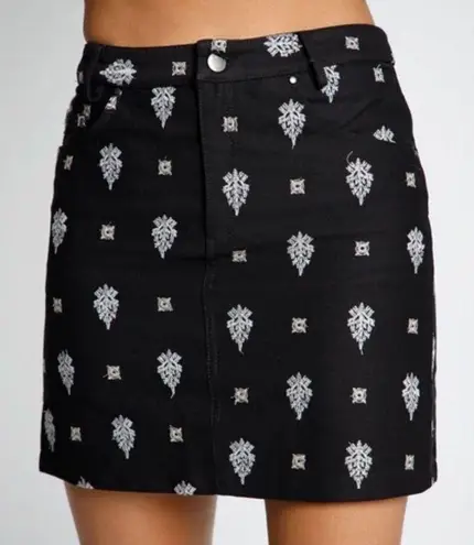 Love Riche Black & white Jean Skirt by new