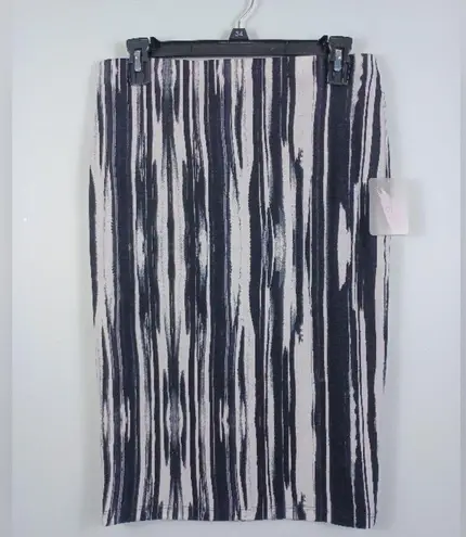 Forever 21 🍎5/25 NWT Striped Abstract Patterned Skirt Elegant Casual