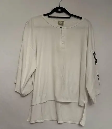 Street Closed Concepts Vintage 90s High Low Button Henley Style Sleeve Graphic