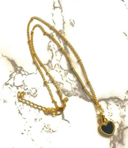 Dainty gold tone heart pendant necklace Gold