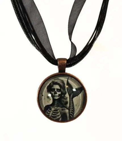 Handmade Skeleton Mermaid Gothic Ribbon Necklace ā