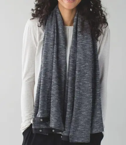 Lululemon , Vinyasa Scarf Coco Pique Black White Customizable Snap Knit Wrap