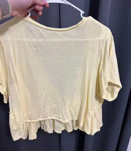Flowy Ruffle Top Yellow Size M - Image 1