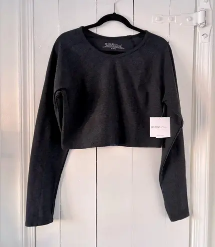Beyond Yoga Long Sleeve Cropped Top Size XL