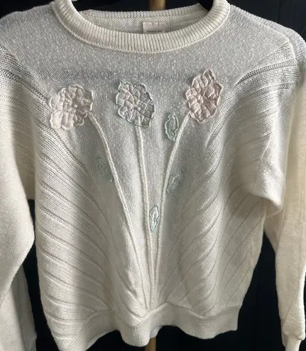Vintage 80’s or 90’s Made in Italy Sweater Flower Bead Appliqué Accent Small White