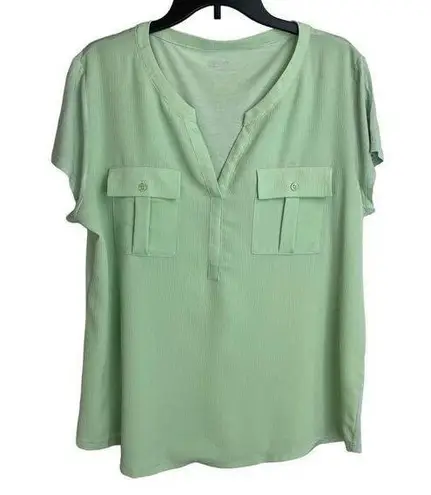 Soho  Women's Mint Green Split V-Neck Short Cap Sleeve Blouse Size XL