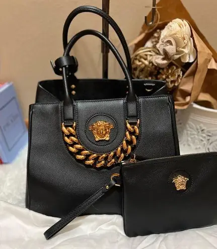 Versace  La Medusa Medium Bag Black+Gold