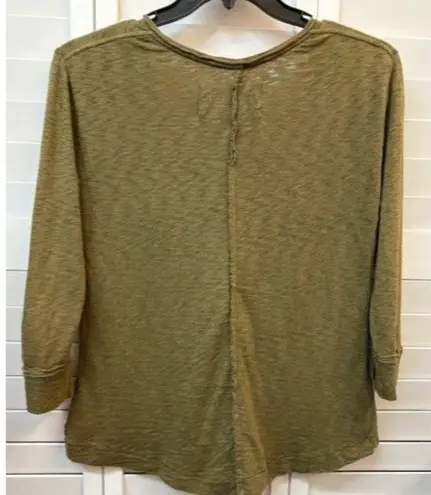 Saturday/Sunday Anthropology Green Lightweight 3/4 Sleeve Top With V