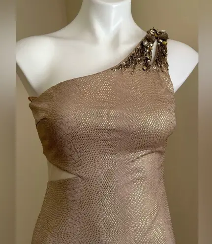 Alberto Makali Gorgeous Gold, Form Fitting, One Shoulder, Jewel Embellished Gown