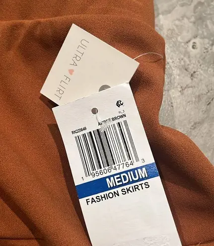 Ultra Flirt Amber Brown Pleated Pull On Fashion Skirt, Juniors' Size M New w/Tag