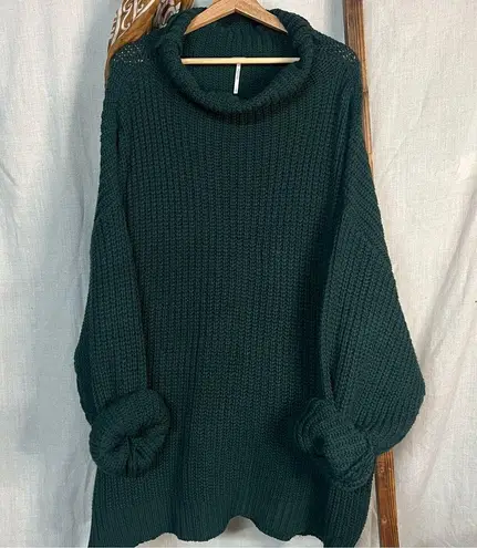 Free People NWOT  Swim Too Deep Turtleneck Sweater Size L