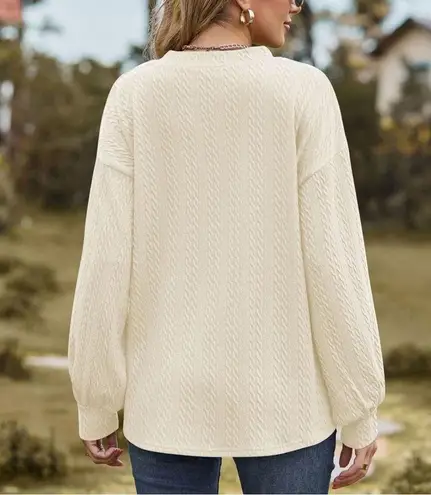 NEW Cream Colored Textured V Neck Lantern Sleeve Top Size Medium