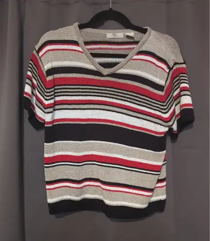 WNW Casuals Striped V