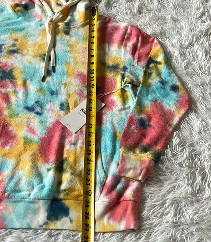 Feat Unisex Pastel Pebble BlanketBlend Hoodie size Small