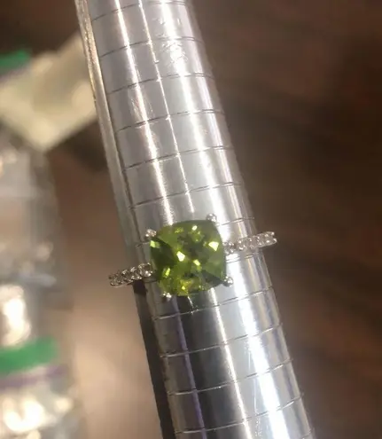 Sterling Silver Cushion Cut Peridot Ring Sz 8