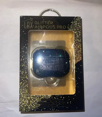 AirPods Pro Hardshell Case in black rhinestone/ New in Box - Image 2