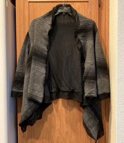 Gabrielle Ghino Italian Made Black/Gray Striped Mixed Fabric Wrap Cardigan. S Black