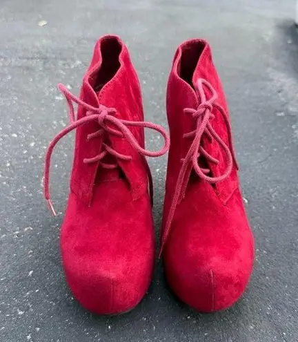Glaze Red Suede Lace-Up Wedge Booties – – Women’s Size 5.5