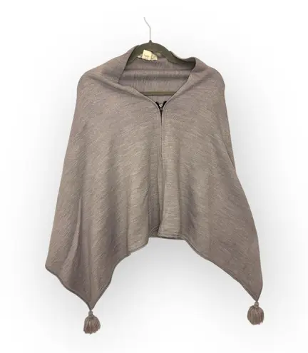 Madison 88 Gray Knit Tassel Trim Poncho Cape Wrap One Size Bohemian Chic Cozy