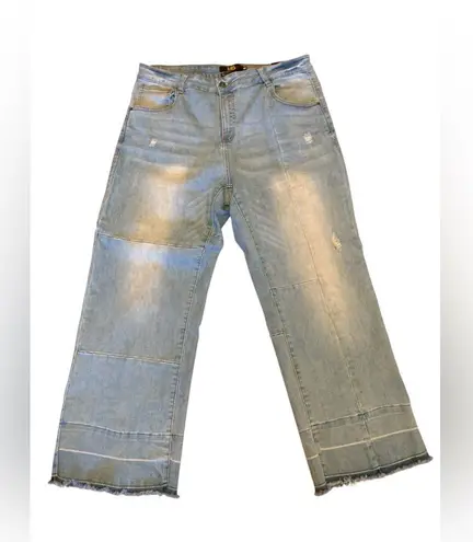 L&B Mid Rise Distressed Ankle Size 18 Capri. 2284 Blue