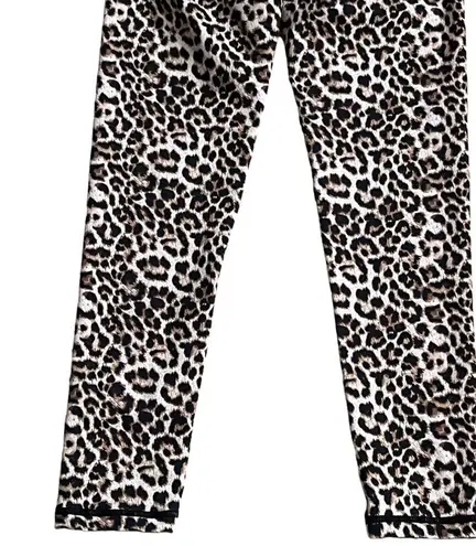 Zyia Active Leopard Brilliant Scrunchy What High Rise 7/8 Leggings Size 4 Gym