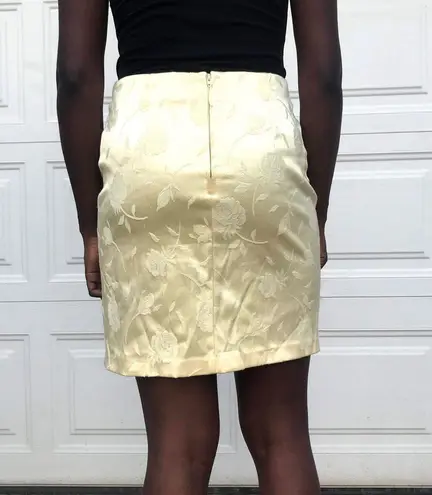 Vtg Golden yellow sexy sleek floral mini skirt Gold