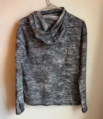Lululemon  Forever Endeavour Long
Sleeve
Rush Jacquard Black White