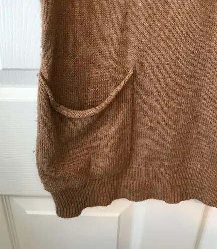 BCBGMAXAZRIA BCBGMaxAzaria Tunic Sweater Tan/ Light Brown Short Sleeve Knit Sz M w/ Pockets