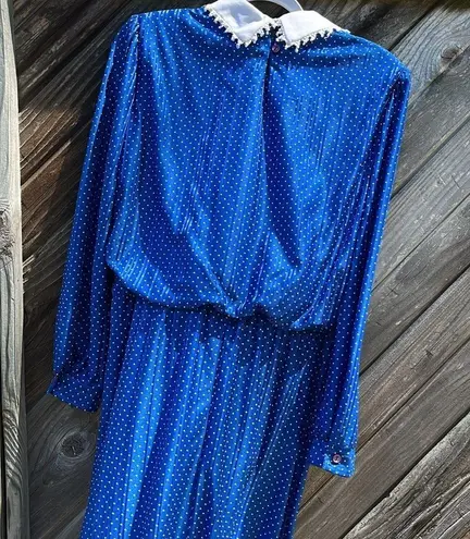 Vintage Blue  dress polka dot pattern