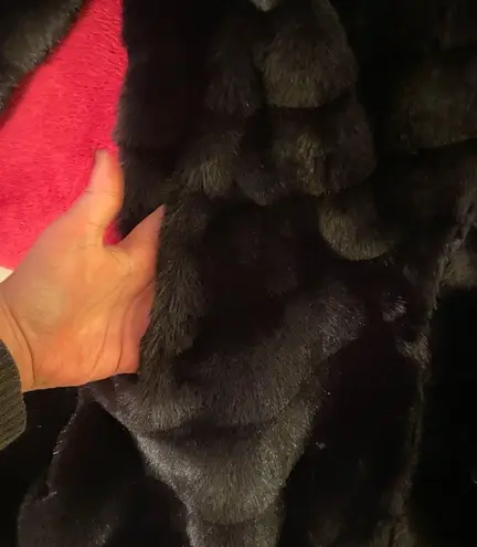 Dennis Basso Stunning Faux fur