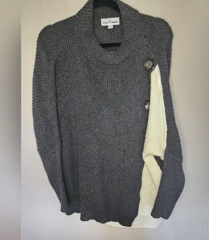 Neon Buddha Solstice Two Tone Gray Sweater Size Small