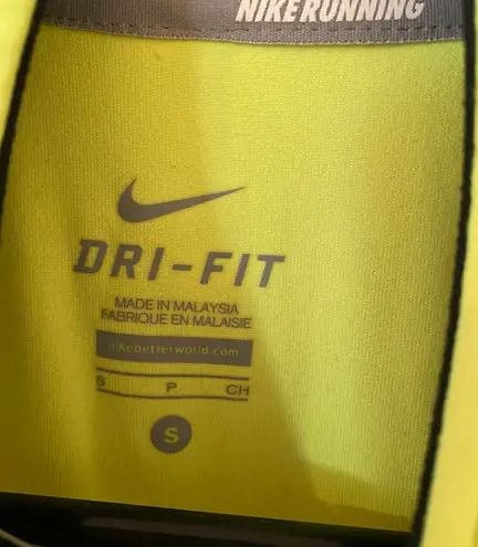 Nike Dri Fit Neon Yellow Half Zip Up Sweatshirt 20 73 Off Retail From Nycholle