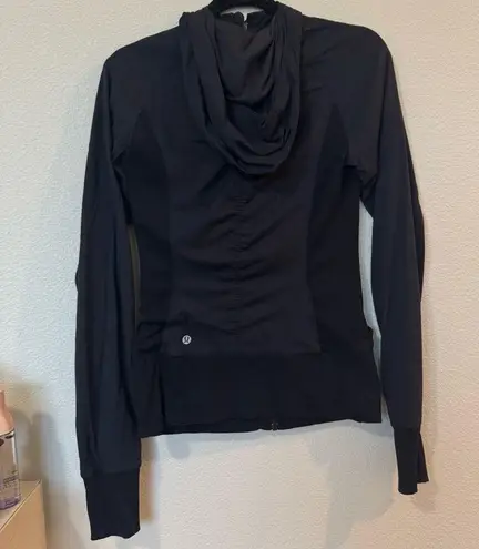 Lululemon  athletica Black Zip-Up Jacket - Image 4