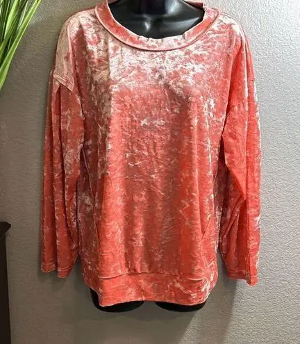 #231 Maronie, pink velvet long sleeve top size small