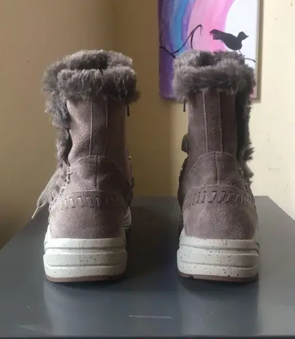 Earth Roamer Taupe Beige Suede Side Zip Lace Up Boots $139.95 EUC 7.5