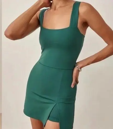 Reformation  Daria EcoMove Active Dress in Pine Green Size Medium