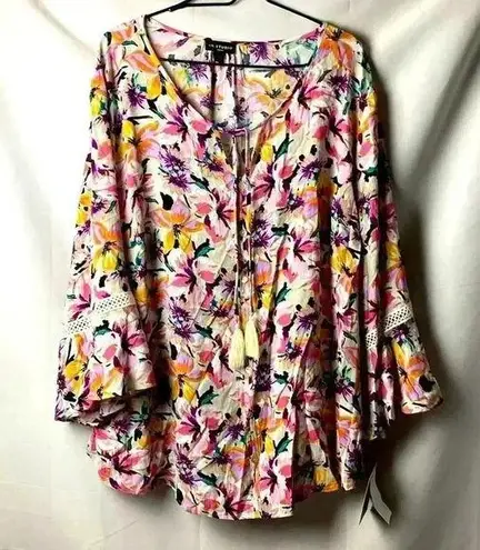 NWT I. N. WO SIZE 3X FLORAL BLOUSE WITH TASSEL TIES FAUX BUTTONS FLOWY Pink