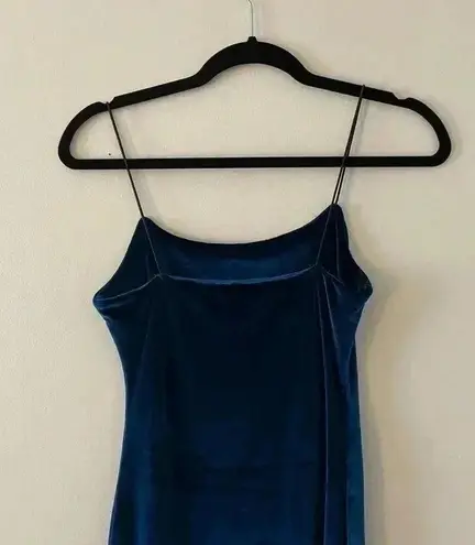 Dance & Marvel midnight blue velvet midi dress with spaghetti straps size medium