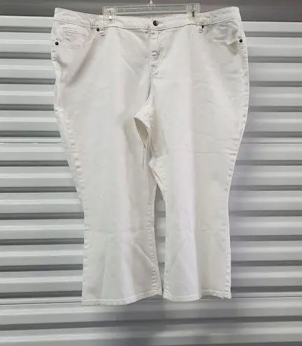 Apt. 9  Women's Jeans Plus Size 24W White Cropped Flare Denim Casual Pants