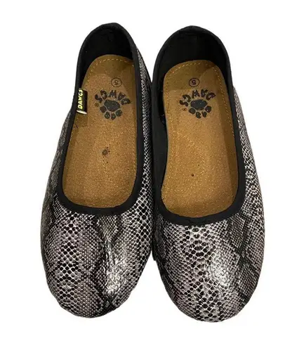 DAWGS WOMEN'S Ballets Flats Black Gray Snake Skin Pattern, Womens Size 5