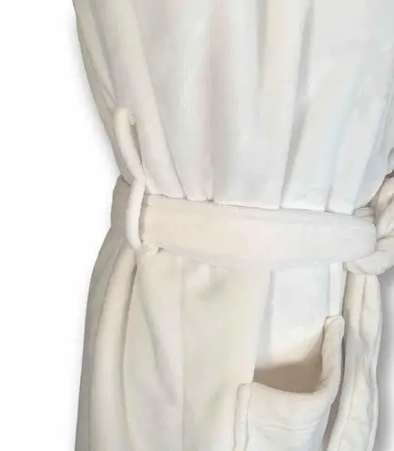 Pottery Barn  Robe White Ultra Plush Spa Style Terrycloth Embroidered Detail