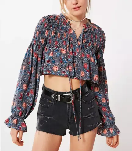 Ghospell Raindrop Floral Balloon Sleeve Smocked Crop Blouse Small Long Sleeve Gray