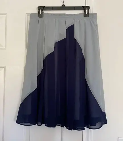 Downeast Collection navy and blue A-line skirt.
