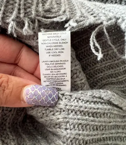 Full Circle Trends Women V Neck Ripped Fringed Hem Gray Pullover Sweater Size XL