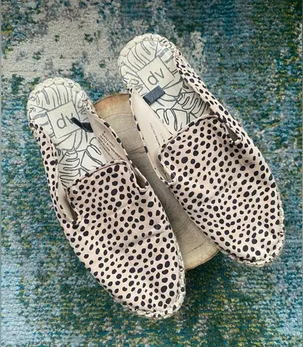 DV Dolce Vita Elaine leopard print slip on espadrilles open heel flats, size 9M