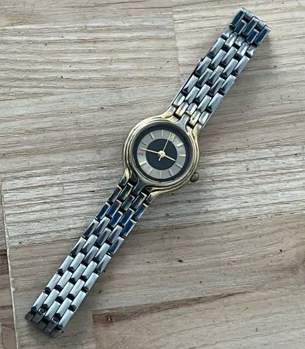 Bill Blass Vintage Ladies Watch Black Silver Dial Gold/Stainless Bracelet