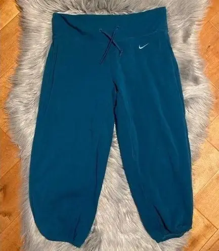 Nike  Dri-Fit JUST DO IT Capri Sweats Pants Size Small