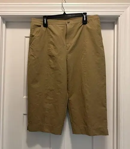 Orvis Size 16 Khaki Tan Wide Leg Capri Pants Hiking Fishing Outdoor Plus Curvy